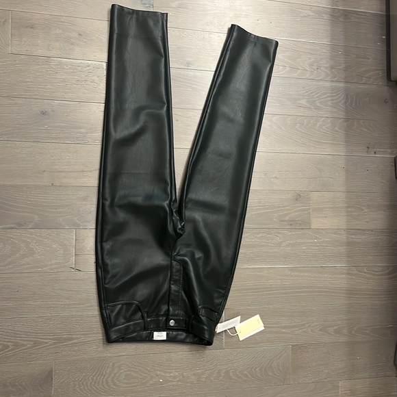Aritzia (Wilfred) Vegan Leather Pants - Picture 3 of 7